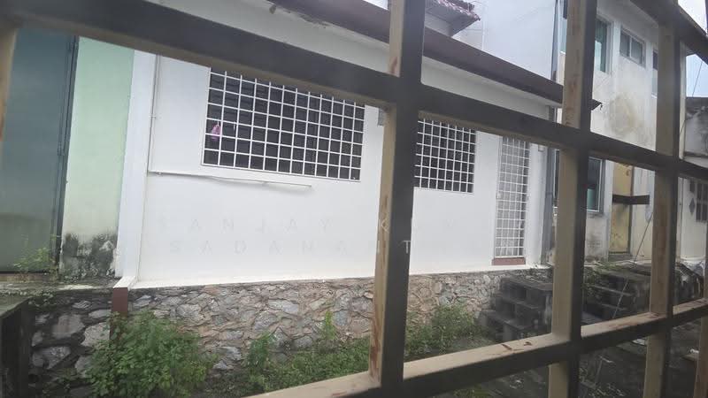 Terraced House for Sale in Usj 2 (Subang Jaya) - Sanjay Kumar Sadananthan - Exterior - PropertyGuru.com.my