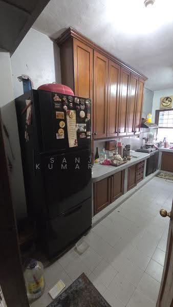 Terraced House for Sale in Usj 2 (Subang Jaya) - Sanjay Kumar Sadananthan - Kitchen - PropertyGuru.com.my