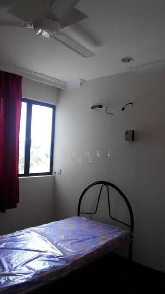 Kondominium untuk Dijual di Pasir Mutiara Condominium - Shanel Tee - Bedroom - PropertyGuru.com.my
