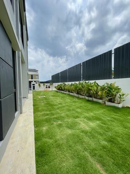 Cluster House for Sale in Shah Alam (Selangor) - Lawrence Chan - Exterior - PropertyGuru.com.my