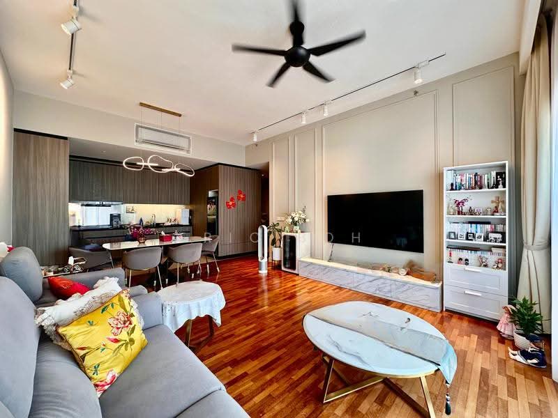 Kediaman Servis untuk Dijual di Straits Residences - Eric Boh - Living Room - PropertyGuru.com.my