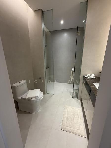Service Residence for Sale at Pavilion Damansara Heights - Nicson Wan - Bathroom - PropertyGuru.com.my