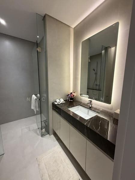 Service Residence for Sale at Pavilion Damansara Heights - Nicson Wan - Bathroom - PropertyGuru.com.my