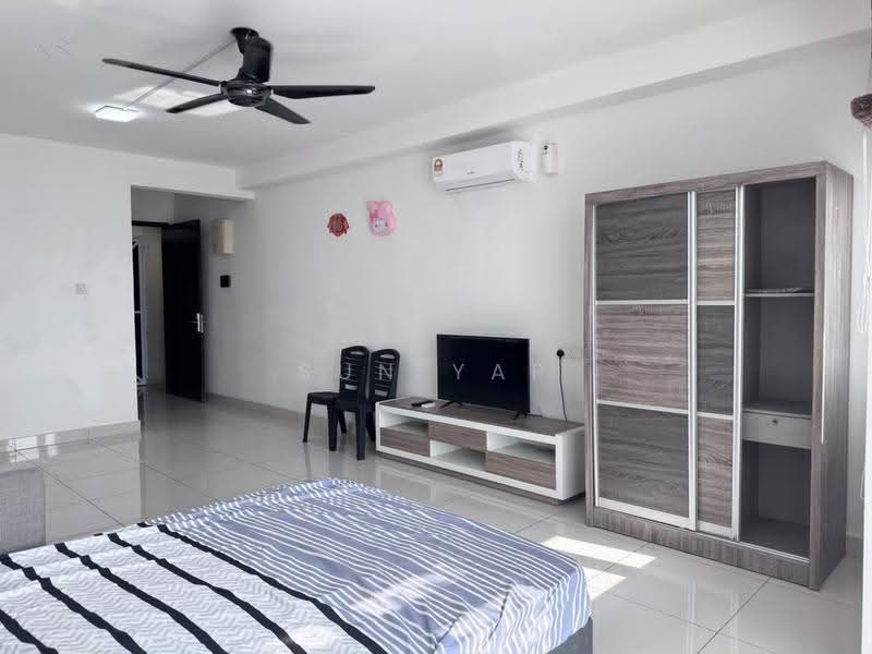 Kediaman Servis untuk Disewa di KSL Residence @ Daya - Sun Yap - Living Room - PropertyGuru.com.my