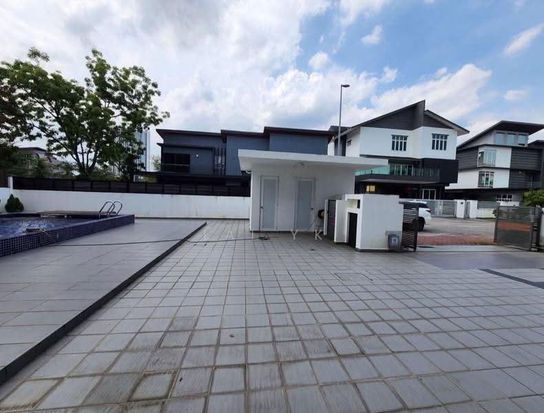 Bungalow House for Sale in Subang Heights (Subang Jaya) - Lai YK - PropertyGuru.com.my