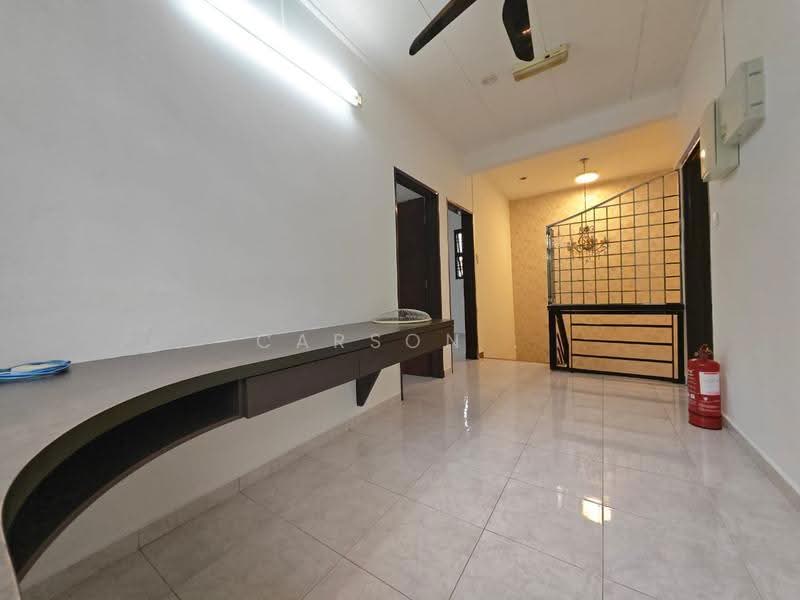 Rumah Teres 2-Tingkat untuk Dijual di Taman Desa Tebrau (Tebrau) - Carson . - Entrance - PropertyGuru.com.my