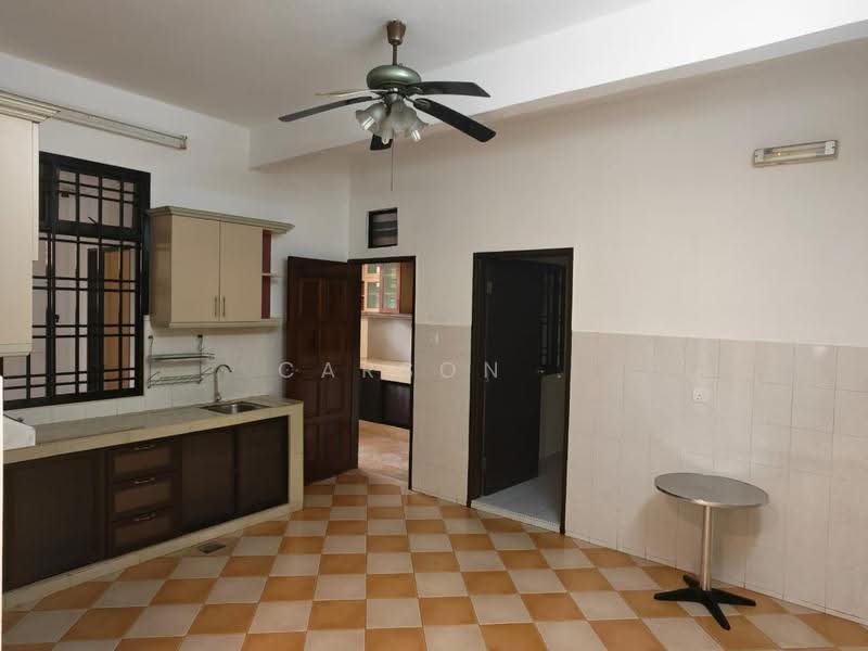 Rumah Teres 2-Tingkat untuk Dijual di Taman Desa Tebrau (Tebrau) - Carson . - Kitchen - PropertyGuru.com.my