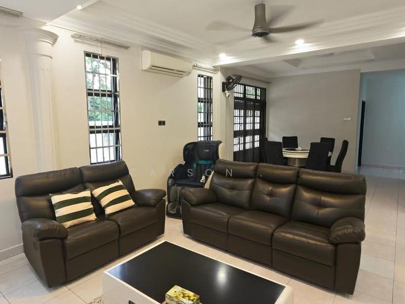 Rumah Teres 2-Tingkat untuk Dijual di Taman Desa Tebrau (Tebrau) - Carson . - Living Room - PropertyGuru.com.my