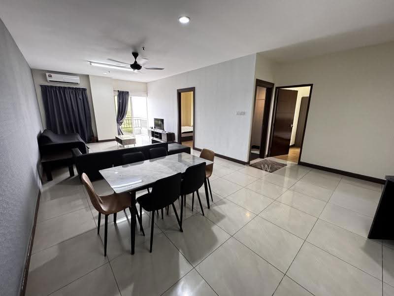 Kediaman Servis untuk Disewa di Tower Regency - Jacky Liew - Living Room - PropertyGuru.com.my