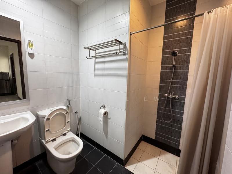Kediaman Servis untuk Disewa di Tower Regency - Jacky Liew - Bathroom - PropertyGuru.com.my