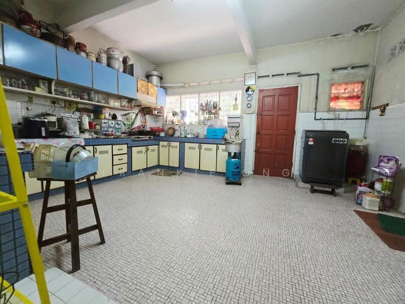 Rumah Teres 2-Tingkat untuk Dijual di Taman Midah (Cheras) - Frankie Ong - Kitchen - PropertyGuru.com.my