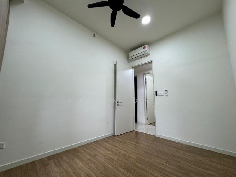 Kediaman Servis untuk Dijual di Sunway Avila Residences - Aaron Ong - Bedroom - PropertyGuru.com.my