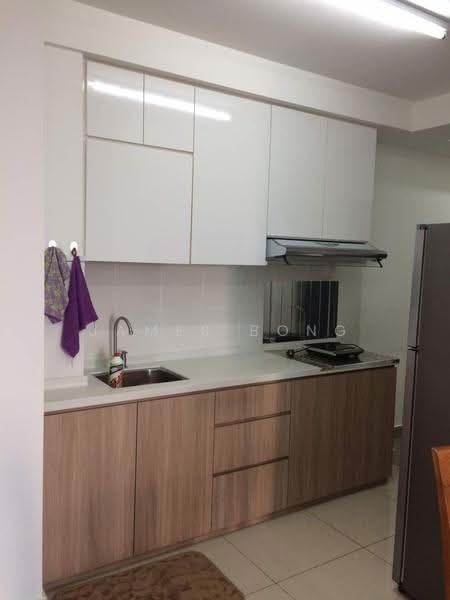 Kondominium untuk Disewa di D'Ambience Residences (Pangsapuri Ikatan Flora) - James Bong - Kitchen - PropertyGuru.com.my