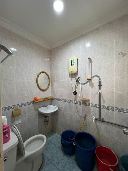 Semi-Detached House for Sale in Taman Ibukota (Setapak) - Mandy Khoo - Bathroom - PropertyGuru.com.my