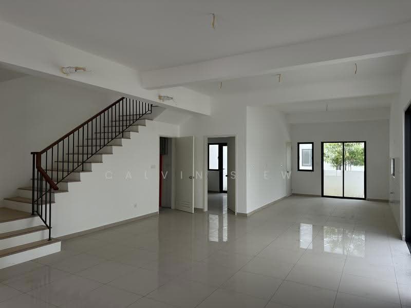 2-storey Terraced House for Sale in Bandar Gamuda Cove (Dengkil) - Calvin Siew - Living Room - PropertyGuru.com.my
