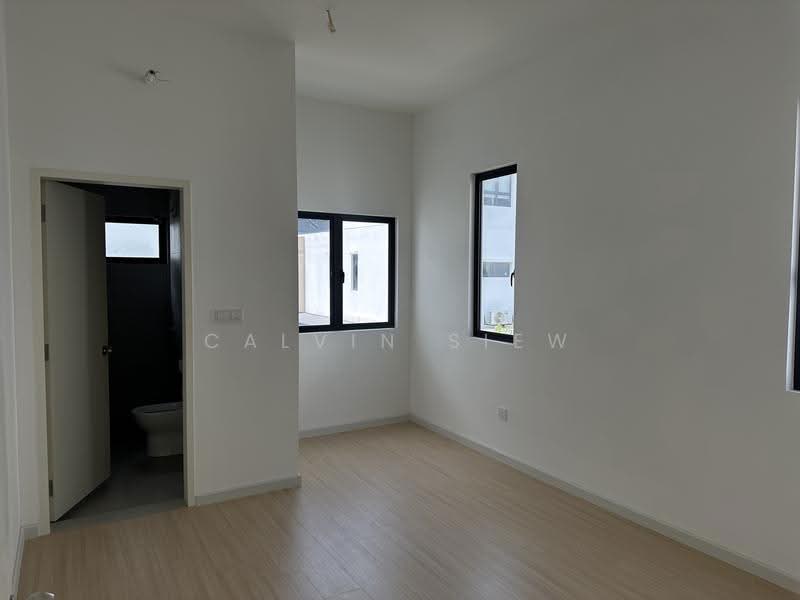 2-storey Terraced House for Sale in Bandar Gamuda Cove (Dengkil) - Calvin Siew - Bedroom 3 - PropertyGuru.com.my