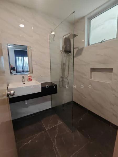 Condominium for Sale at Platinum Hill PV 8 - Mandy Khoo - Bathroom - PropertyGuru.com.my