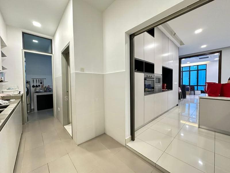 Bungalow House untuk Dijual di Bandar Country Homes (Rawang) - Steven Lee - Kitchen - PropertyGuru.com.my