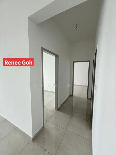 Kondominium untuk Dijual di Lucerne Residences - Renee Goh - Corridor - PropertyGuru.com.my