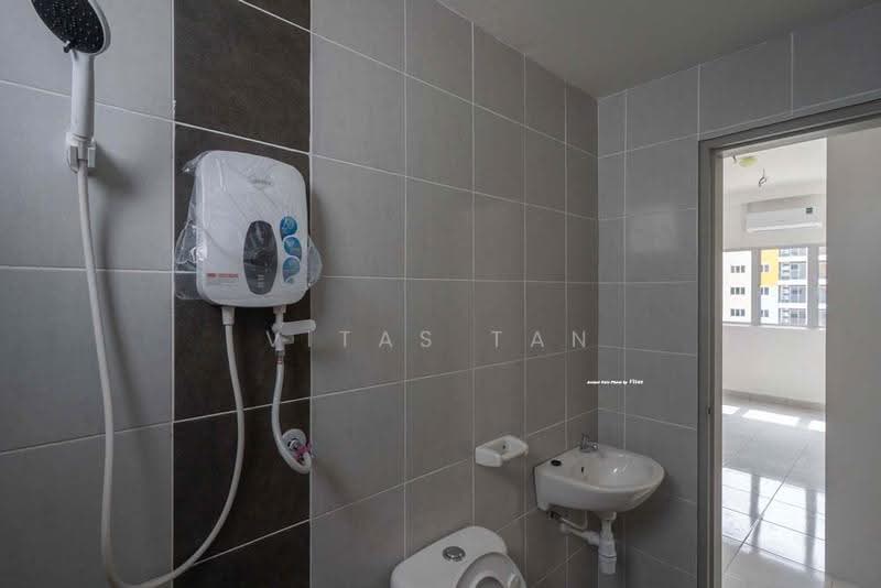 Apartment for Rent at Idaman Cahaya 2 - Vitas Tan - Bathroom - PropertyGuru.com.my