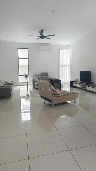 Rumah Berkembar untuk Dijual di Kluang (Johor) - Shanel Tee - Living Room - PropertyGuru.com.my