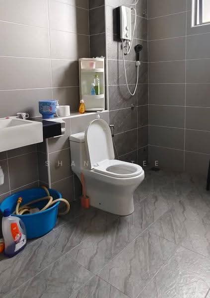 Rumah Berkembar untuk Dijual di Kluang (Johor) - Shanel Tee - Bathroom - PropertyGuru.com.my