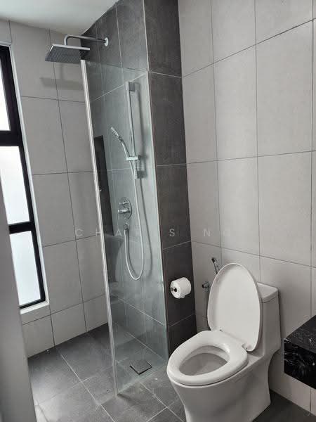 Kediaman Servis untuk Disewa di Ruby Seapark - Charis Ng - Bathroom - PropertyGuru.com.my
