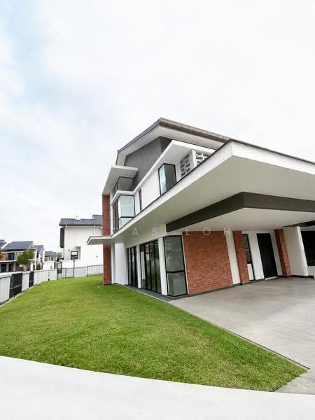 2-storey Terraced House for Sale in U16, Elmina Gardens (Shah Alam) - Lucas Loh - Exterior - PropertyGuru.com.my