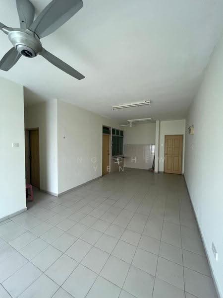 Pangsapuri untuk Disewa di Lake View Suites - Heng Chew Yen - PropertyGuru.com.my