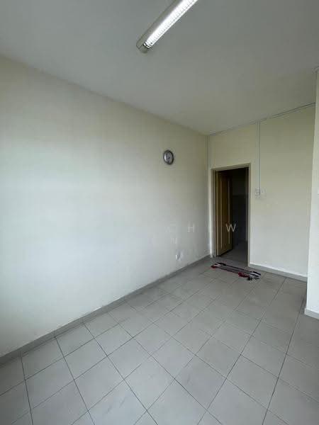 Pangsapuri untuk Disewa di Lake View Suites - Heng Chew Yen - PropertyGuru.com.my