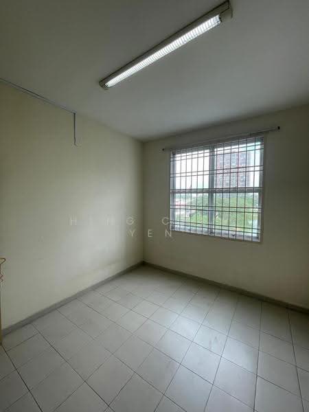 Pangsapuri untuk Disewa di Lake View Suites - Heng Chew Yen - PropertyGuru.com.my