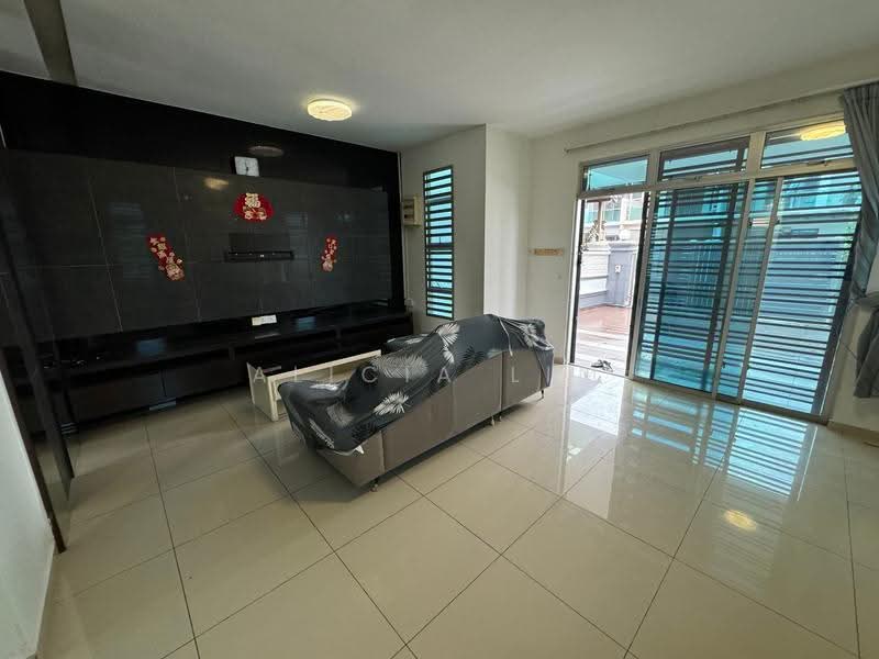 2-storey Terraced House for Sale in Bandar Jaya Putra (Johor Bahru) - Alicia Lim - Living Room - PropertyGuru.com.my