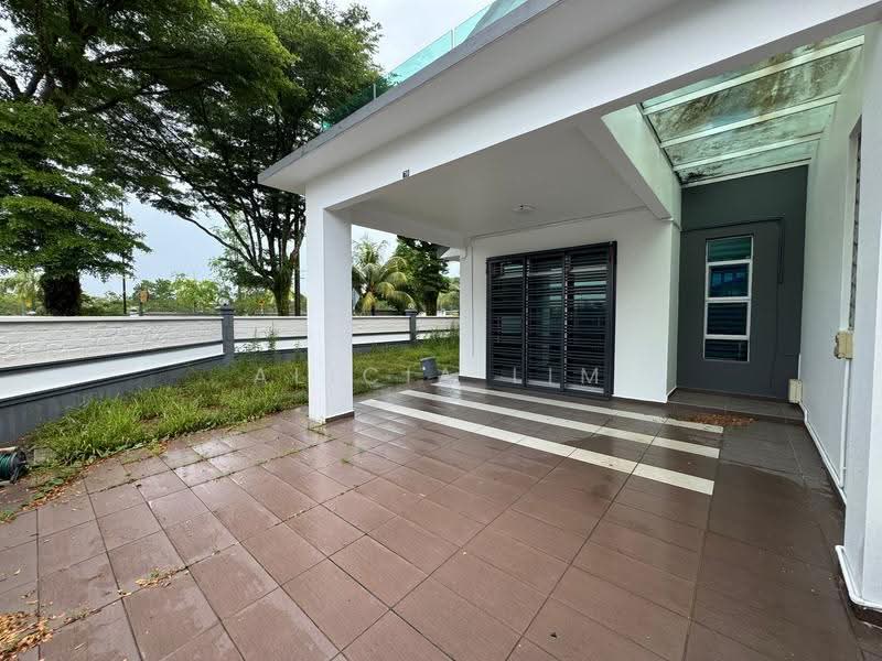 2-storey Terraced House for Sale in Bandar Jaya Putra (Johor Bahru) - Alicia Lim - Exterior - PropertyGuru.com.my