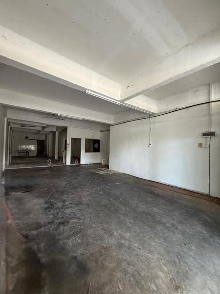 Kedai untuk Dijual di Taman Sri Paya (Kluang) - Shanel Tee - Interior - PropertyGuru.com.my