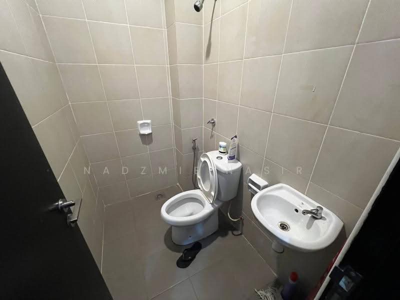 Semi-Detached House for Sale in Bandar Baru Bangi (Selangor) - Nadzmie Nasir - Bathroom - PropertyGuru.com.my
