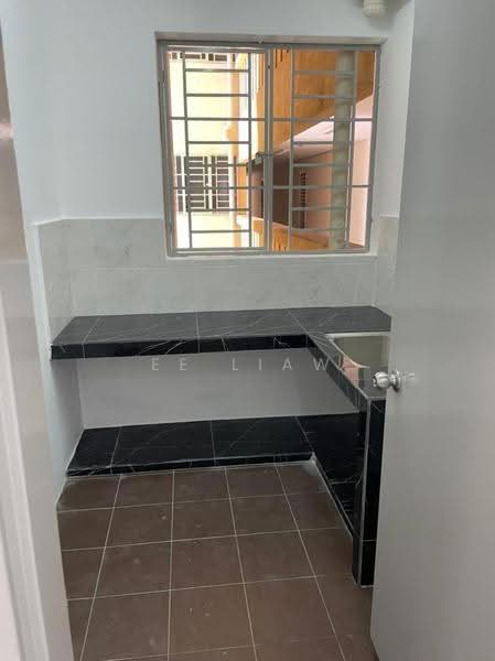 Kondominium untuk Disewa di Platinum Lake PV 20 - Ee Liaw - Kitchen - PropertyGuru.com.my