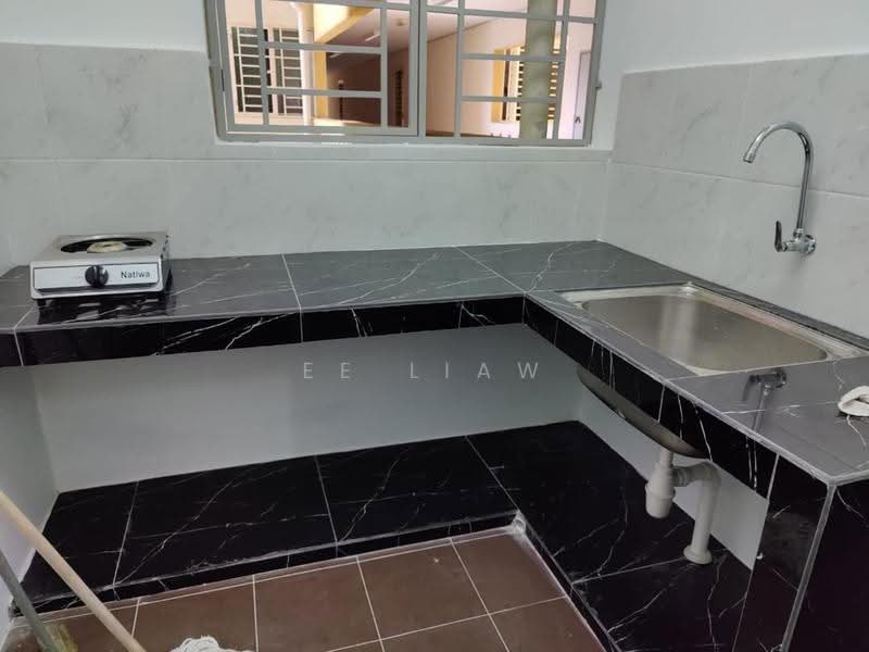 Kondominium untuk Disewa di Platinum Lake PV 20 - Ee Liaw - Kitchen - PropertyGuru.com.my
