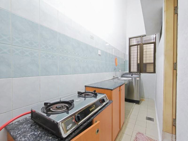 Rumah Teres 1-Tingkat untuk Disewa di Taman Daya (Johor Bahru) - Stella Chia - Kitchen - PropertyGuru.com.my