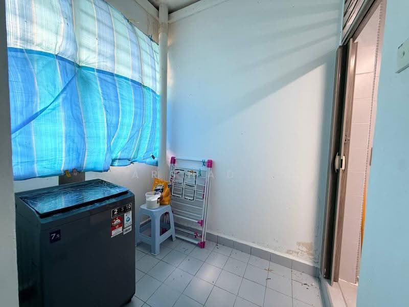 Kondominium untuk Dijual di Country Tower Condominium - Arshad . - Interior - PropertyGuru.com.my