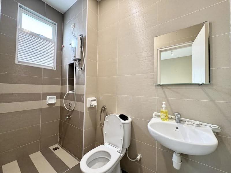 Semi-Detached House for Sale in Bandar Dato Onn (Tebrau) - Yik Tat - PropertyGuru.com.my