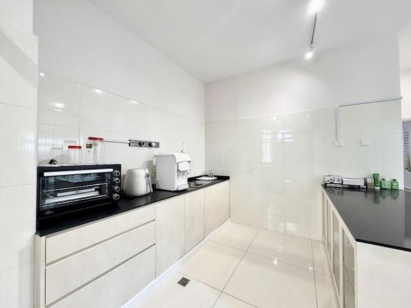 Semi-Detached House for Sale in Bandar Dato Onn (Tebrau) - Yik Tat - PropertyGuru.com.my