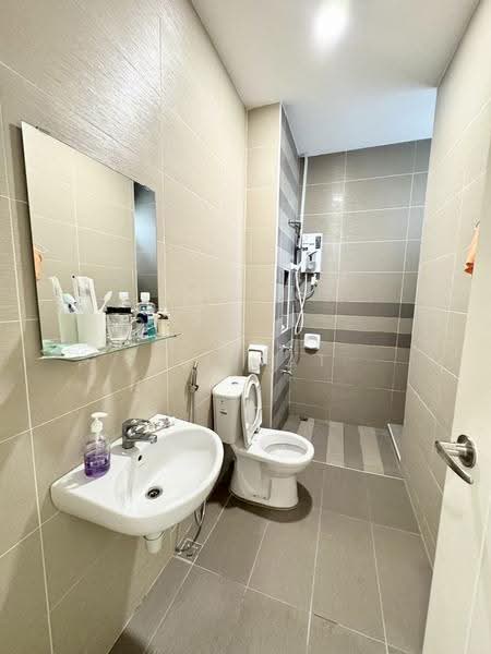 Semi-Detached House for Sale in Bandar Dato Onn (Tebrau) - Yik Tat - PropertyGuru.com.my
