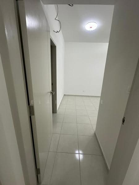 Condominium for Rent at Ideal Venice Residency - Elaine Lee - Corridor - PropertyGuru.com.my