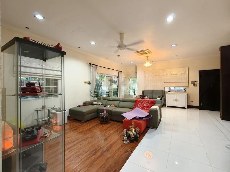 Rumah Teres 2-Tingkat untuk Dijual di Happy Garden (Kuchai Lama) - Michelle Siow - Living Room - PropertyGuru.com.my