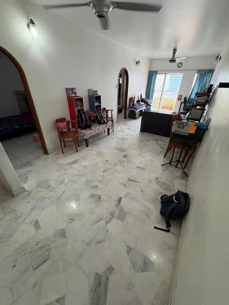 Kondominium untuk Dijual di Palm Court Condominium - Hafiz Yaacob - Living Room - PropertyGuru.com.my