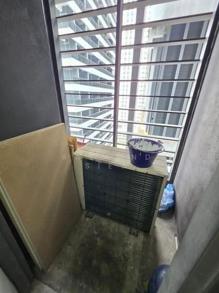 Pejabat untuk Disewa di KL City Centre (Kuala Lumpur) - Raymond Siew - Balcony - PropertyGuru.com.my