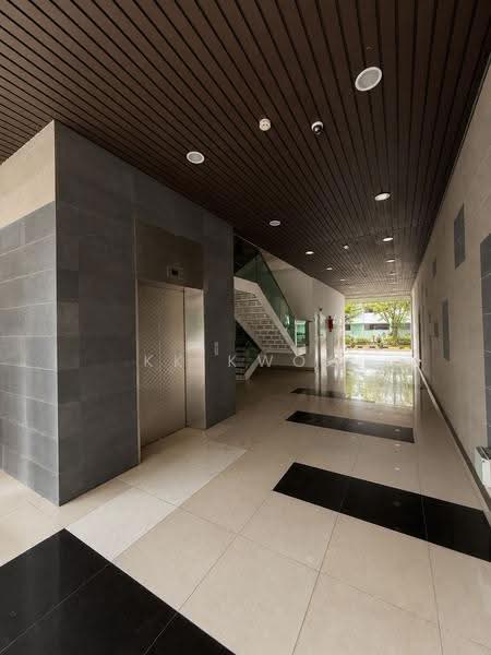 Shop / Office untuk Disewa di Seri Tanjung Pinang (Tanjung Tokong) - KK Kwok - Corridor - PropertyGuru.com.my