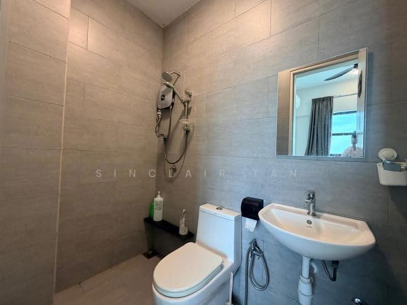 Kediaman Servis untuk Disewa di Ong Kim Wee Residence - Sinclair Tan - Bathroom - PropertyGuru.com.my