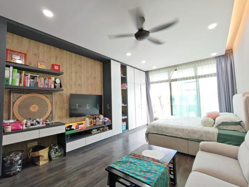 Kondominium untuk Dijual di PARC Regency (Residensi Masai) - Stella Chia - Bedroom - PropertyGuru.com.my