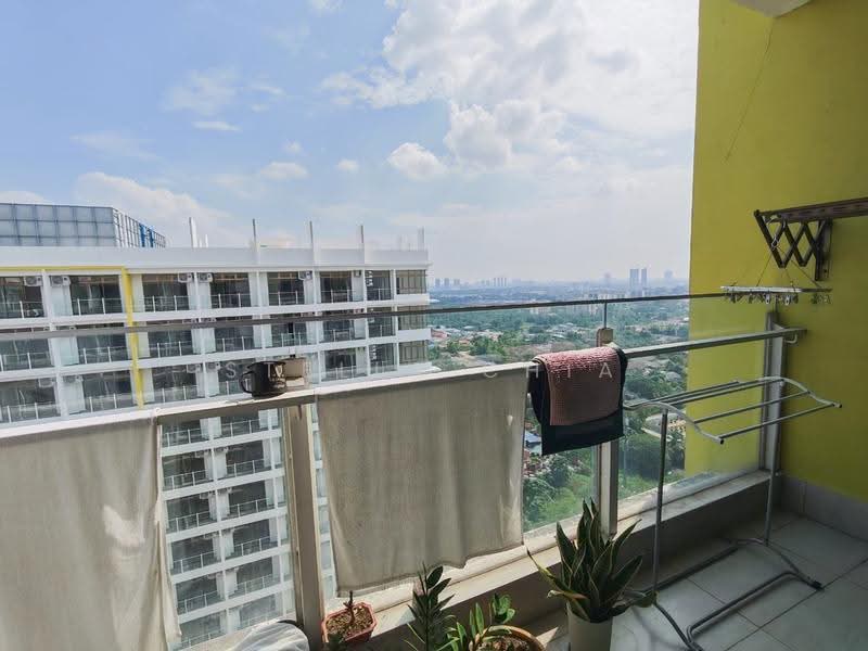 Kondominium untuk Dijual di PARC Regency (Residensi Masai) - Stella Chia - Balcony - PropertyGuru.com.my